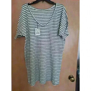 Grupo Inditex Navy Striped Short Sleeve Large NWT Top Shirt‎ Womens
